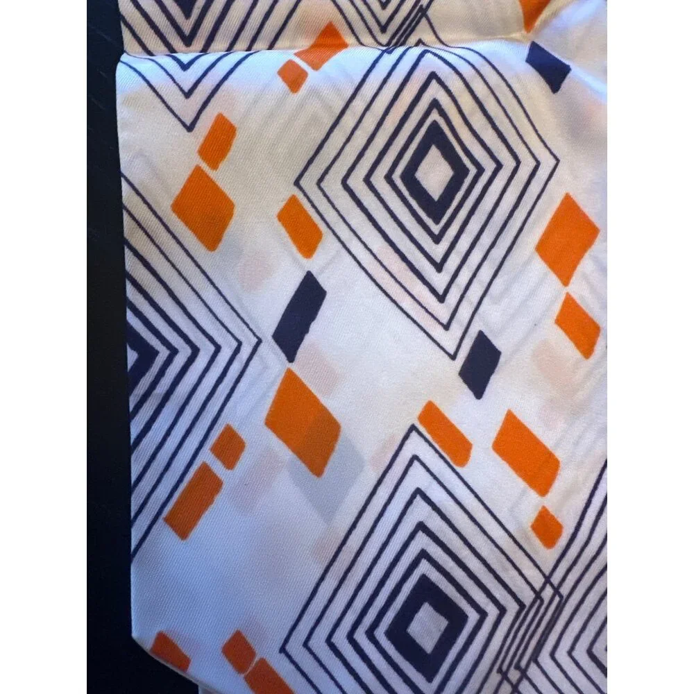 unbranded geometric headscarf good
